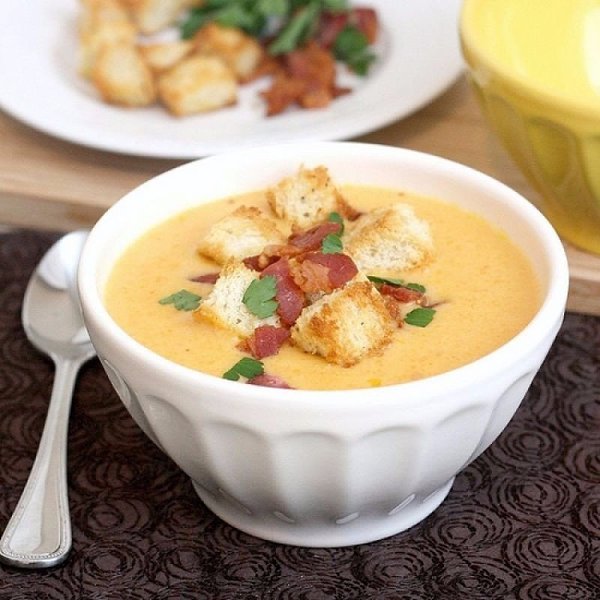 Что может быть уместнее в обед, чем нежный пикантный супчик?! ТОП-4 ВКУСНЫХ СЛИВОЧНЫХ СУПЧИКОВ 1. ...