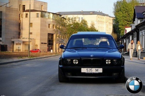 BMW 5 Sris E34