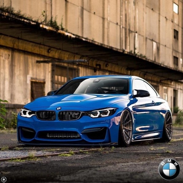 a ?.BMW M4 F82