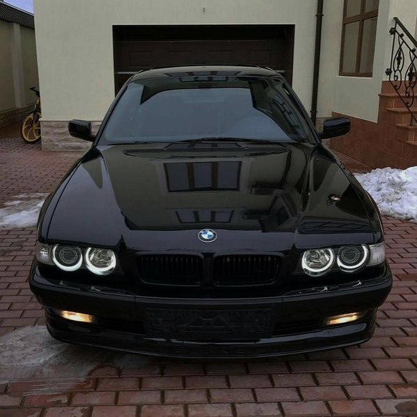 BMW 7 Sris E38