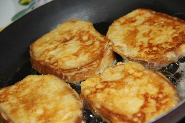 Рецепт сырных гренок от Вероники Крамарь. Сырные гренки очень вкусные и на их приготовление ... - 6