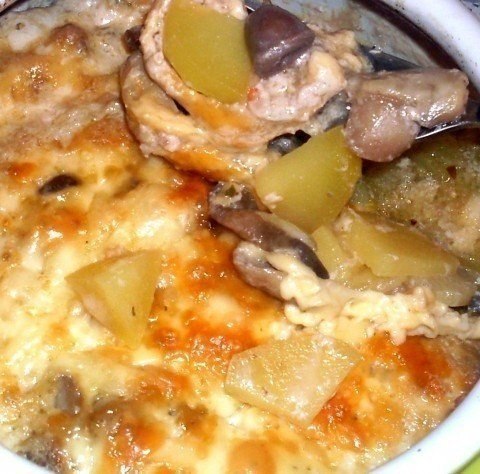 Жаркое из сердечек с грибами в горшочке или очень быстрый вкусный ужин :).Самое простое и быстрое - ...