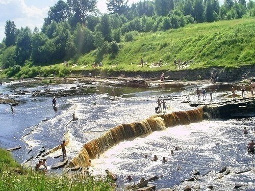 В Ленинградской области обнаружена уникальная река - Лава. Поистине потрясающее по красоте место, с ...