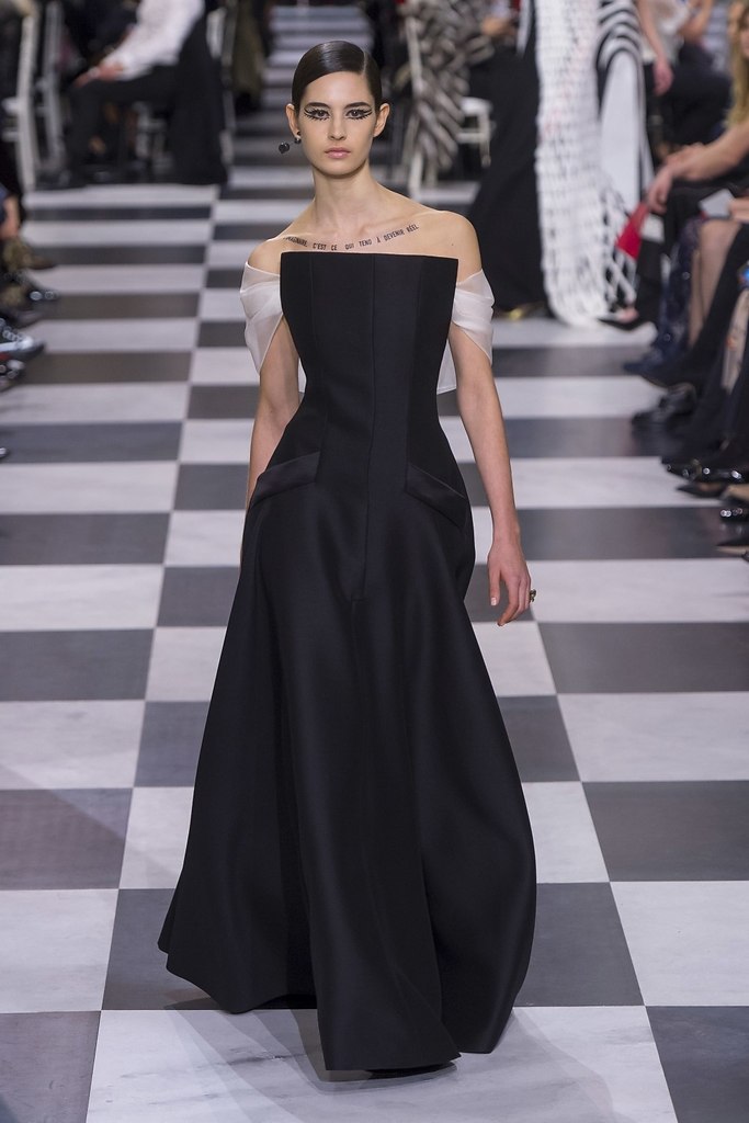 Dior. Haute Couture. Spring Summer 2018 - 10