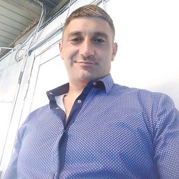 Arshak, 40, 