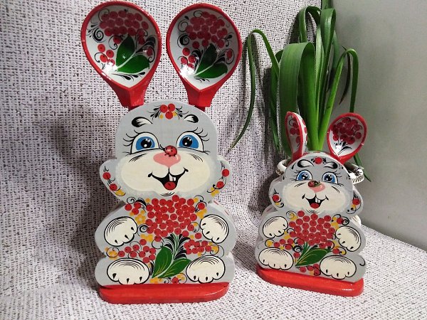 #декор@fan_handmade.#из_дерева@fan_handmade Забавные зайки-ушастики, подставка для ложек, будут ...