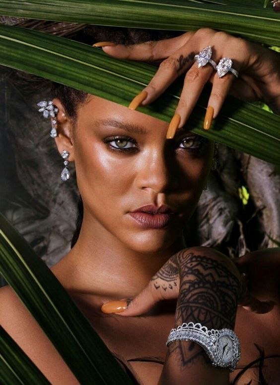 .    Rihanna -  R&B -  -, . - 5