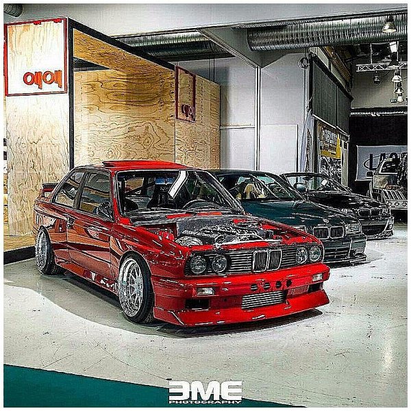 BMW M3 E30