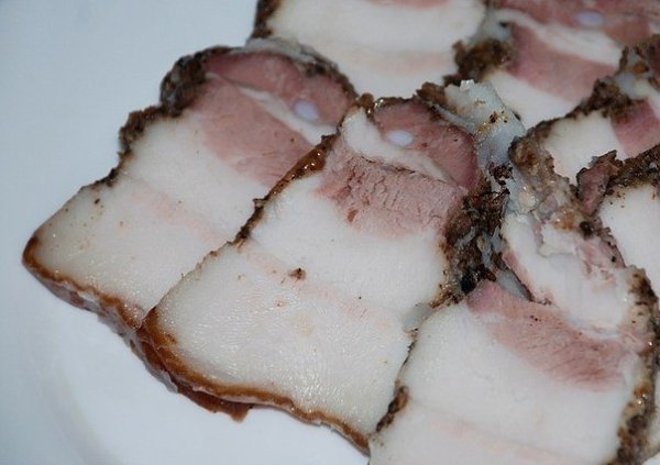 САЛО в пакетах - Ну Очень ВКУСНО! .Ингредиенты: свиная грудинка-1.5кг. чеснок-1-2головки. чёрный ... - 3