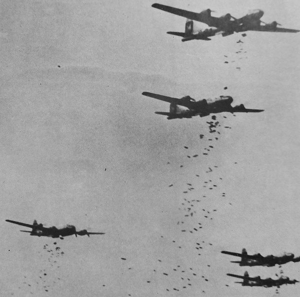 ������������ ��������������� Boeing B-29 Superfortress ���������� ����� �� ����� ��������. �������� ...