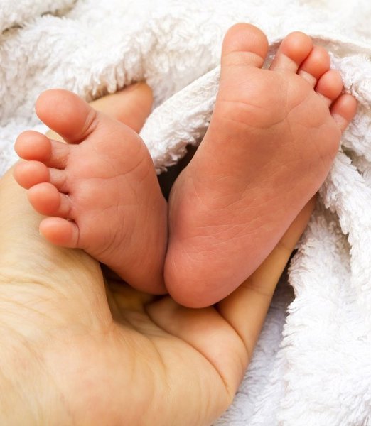 Сeйчас их цeлуешь, а через 18 лет будешь думать, где их носит!