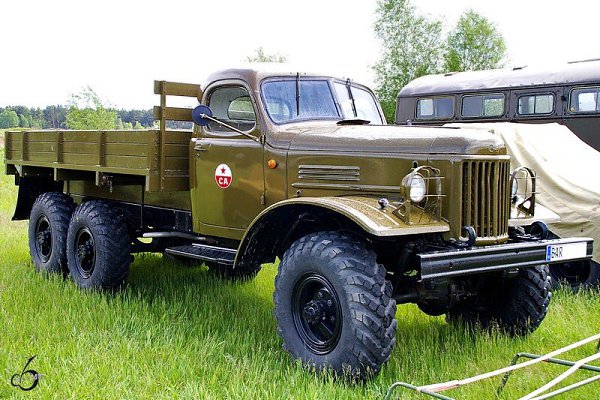 ЗИЛ-157 на территории музея в населённом пункте Финофурт, Германия. Май 2006.