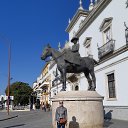   Maestranza  Monumento a La Condesa de Barcelona -       