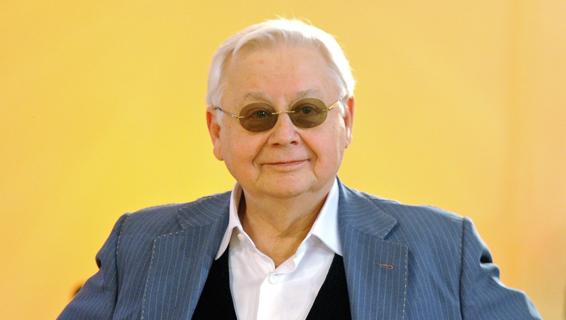 12  2018  (1  )     ,    , , ...