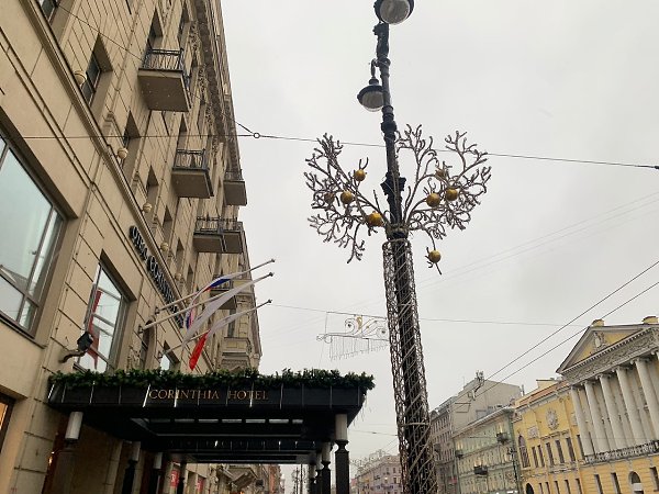 Сегодня наряжали Невский! :) если кто сейчас там, покажите, как оно выглядит, пожалуйста! - 2