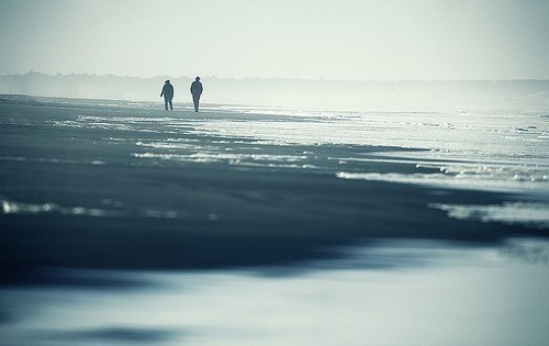 Берегите людей, после встречи с которыми, что-то светлое и радостное поселяется в вашей душе.