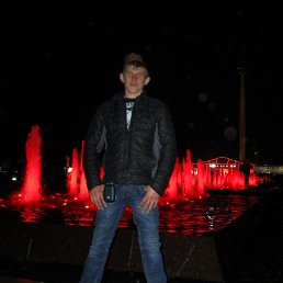 ������, ������, 33 ����