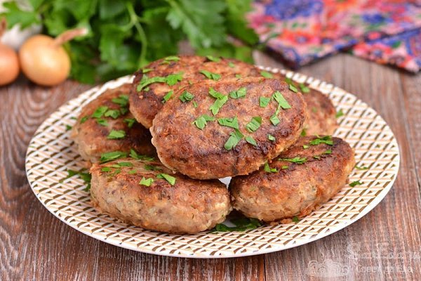 Гречаники.Забирай рецепт в копилку! Ингредиенты:Мясо — 500 гГречневая крупа — 150 гЯйца — 2 шт.Лук — ...