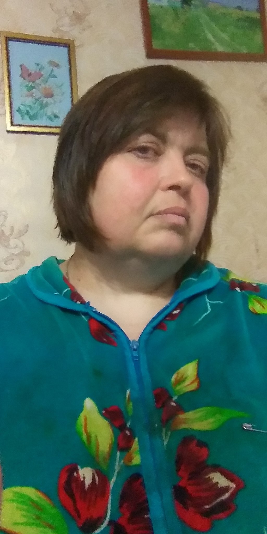  - 4  2019  03:33 - 4