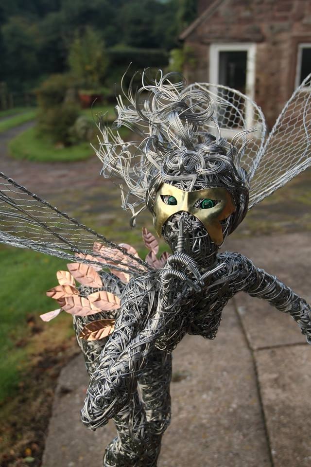     Robin Wight - 6