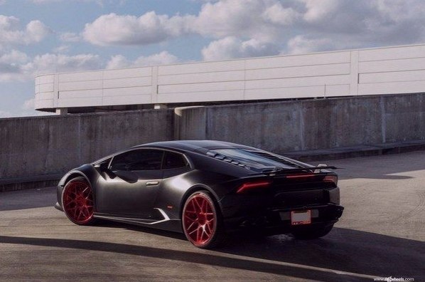 Lamborghini Huracan