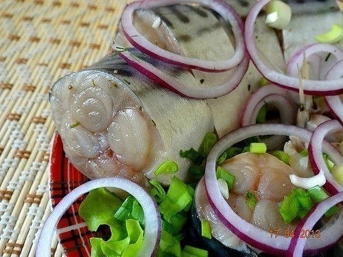 Скумбрия пряного (мокрого) посола.ИнгредиентыНа 1 скумбрию свежую:Вода — 0,5лСахар — 1,5ст.л.Соль — ...