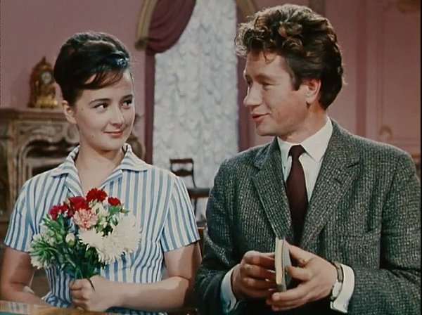 25 мая в 1965 году - На экраны вышел фильм «Зайчик».Сегодня в театре премьера. Вот уже звучит первый ... - 3