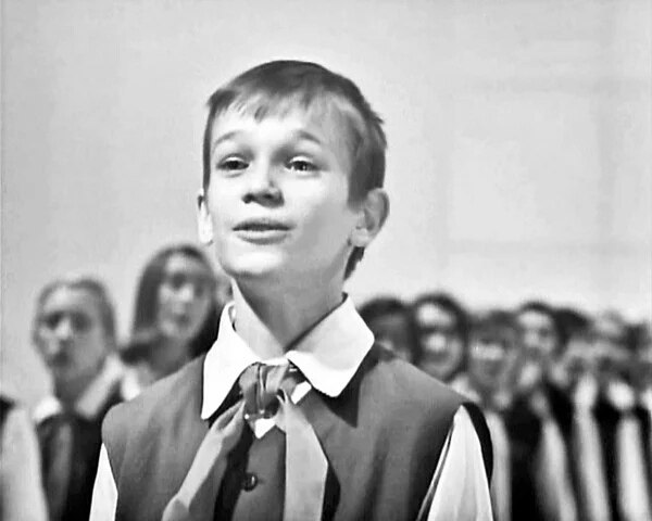 25 июня 1961 года родился солист БДХ - Серёжа Парамонов. Сергей Парамонов родился в Москве. Его мама ...