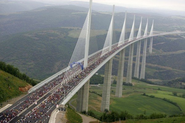 Millau Viaduct   -     .