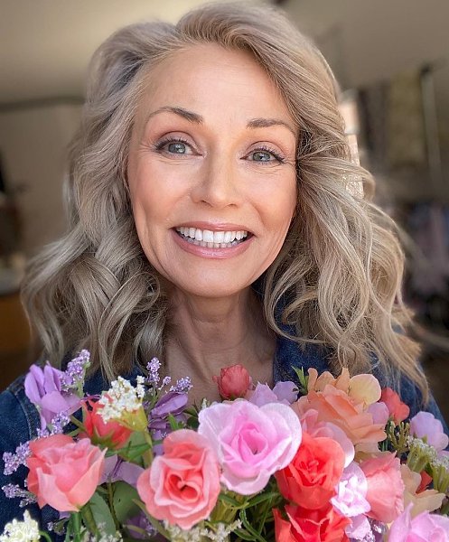 60 летняя женщина