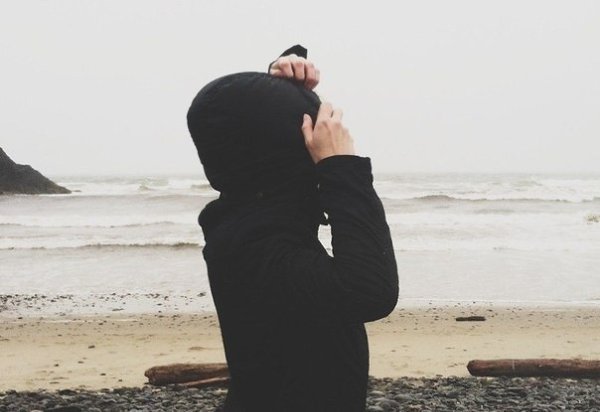 Обидно, что люди не понимают, насколько близко к сердцу я все воспринимаю.