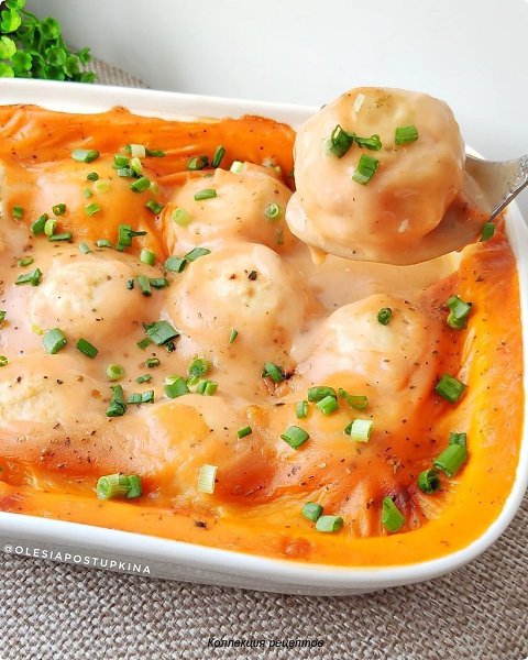 ЛЕНИВЫЕ КОТЛЕТКИ В ПОДЛИВКЕ. Советую приготовить, уж оооочеень вкусно. Ингредиенты для фарша: - 600г ...