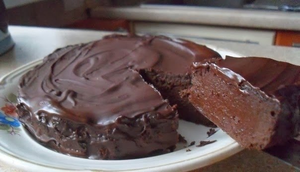 Шоколадный торт. БЕЗ муки, масла, маргарина,сахара и прочих вредностей! :) Калорийность на один ...