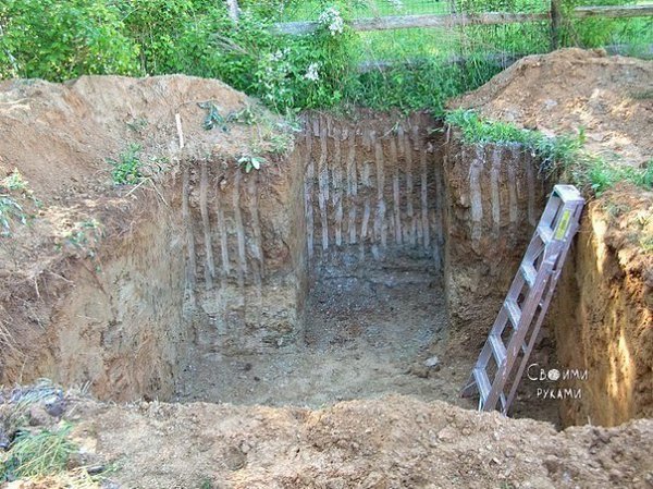 Погреб на даче своими руками