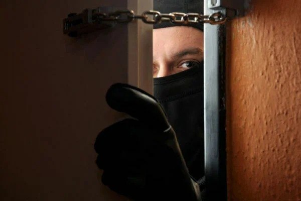 Уютный блог домохозяйки. Увидела мел на двери: почему я вызвала полицию сразу после обнаружения ...