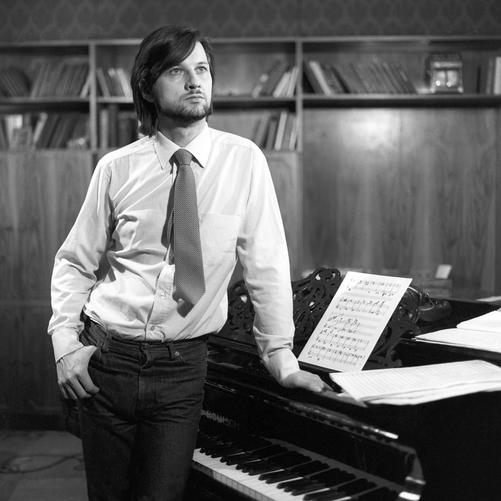 Алексей Рыбников — советский и российский композитор, Народный артист России. Ему исполнилось 75 ...