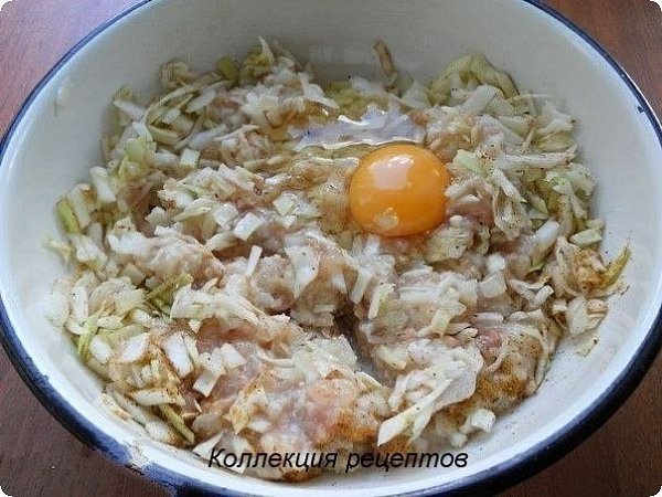 #ужин.Фарш куриный (лучше пополам - филе + красное куриное мясо) — 350 г;Капуста белокочанная ... - 3