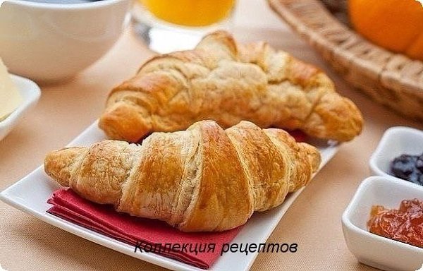 КРУАССАНЫ: ТОП-5 ДОМАШНИХ РЕЦЕПТОВ.1) Круассаны из слоеного теста с шоколадомИНГРЕДИЕНТЫ: слоеное ... - 4