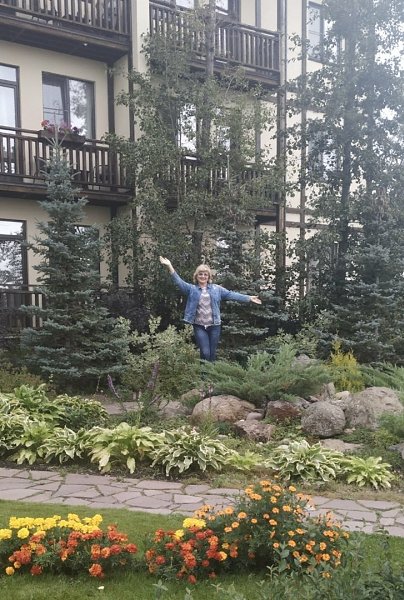 Как же я люблю лето , солнце , цветы ! Благо , в этом году погода на Урале балует нас теплом! Если ...