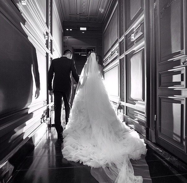 — Прости что пропал и не звонил Тебе! Я так соскучился... Я понял сейчас, что на самом деле… Люблю ...