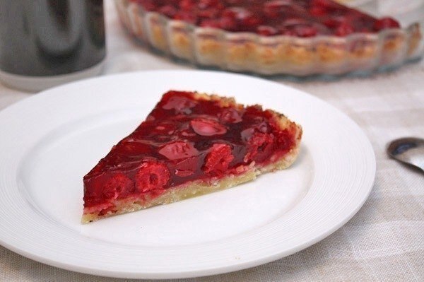Вишневый пирог из творожного теста. .Вкусный вишневый пирог можно приготовить и не в сезон вишни — ...