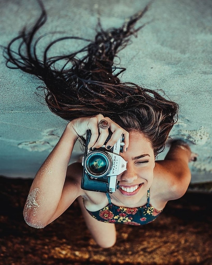 � c������: 