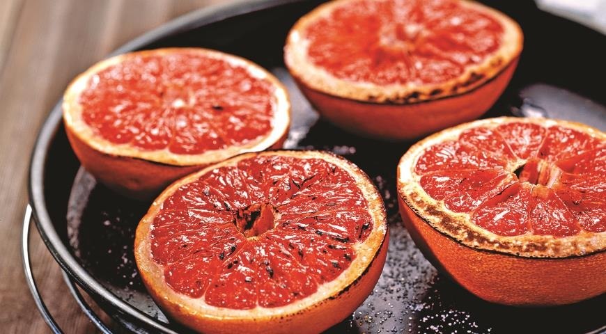 Запеченный грейпфрут с корицей и коричневым сахаром. Жиросжигающая бомба! 19ккал Ингредиенты на 2 ...