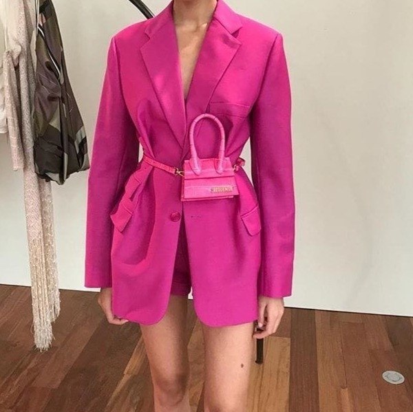            Jacquemus?   500$.  ... - 2