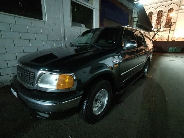 г. Москва. Интересен обмен. Ford Expedition 5.4 2001 года, огромный рамный внедорожник, в отличном ... - 5