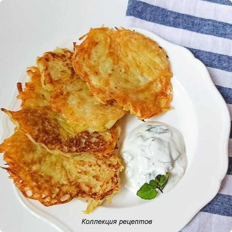 ДРАНИКИ с мятной сметаной. Берём картофель 2 шт, яйцо 1 шт, репчатый лук по желанию немного, соль по ...