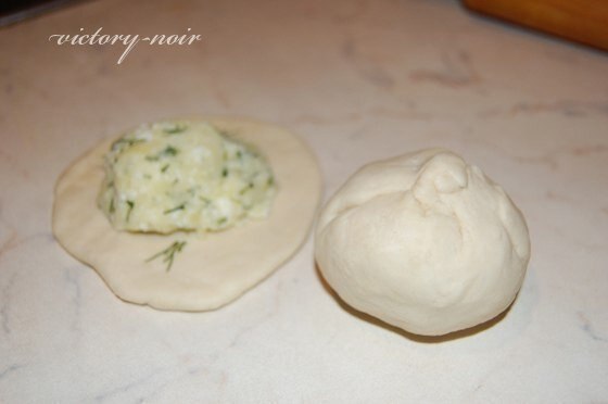 Невероятно вкусная вещь хичины с сыром и зеленью, и еще с картошкой и зеленью.Лепёшки с картошкой ... - 4