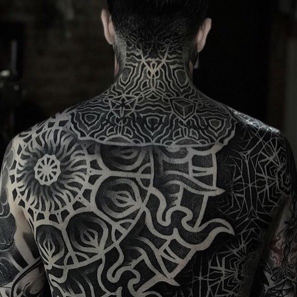 (blackwork)        .   ,   ... - 5