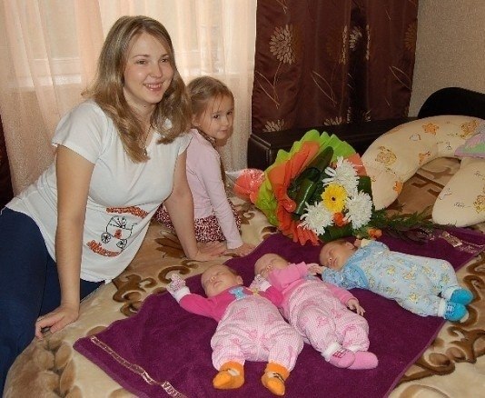 Спасибо, Господи, за каждый миг, В котором рядом мои дети, И я прошу, Ты - их храни, Они дороже всех ...
