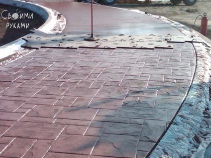 Для тех кто не хочет мучиться с укладкой тротуарной плитки.